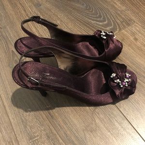 Diamond studded eggplant color dress shoes